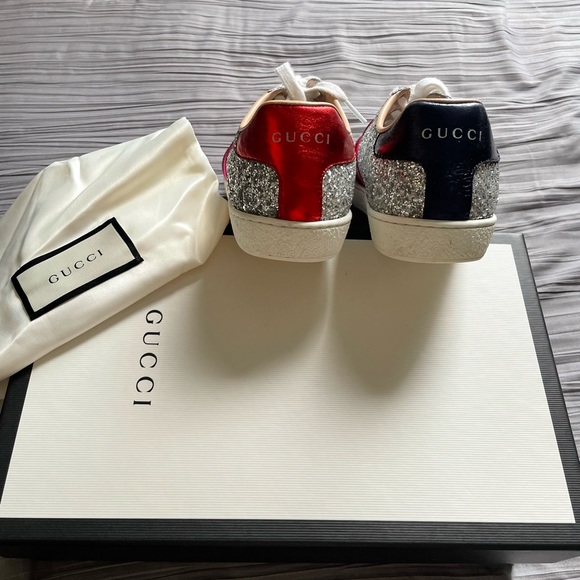 COPY - Used only a few times Gucci sneakers. Size six. - Picture 3 of 5